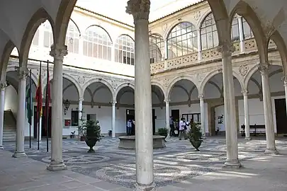 Intérieur du palais des Chaînes. Úbeda.
