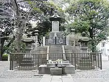 Monument funéraire au Shogitai au Parc d'Ueno.