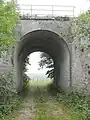 Tunnel sous le chemin de fer.