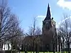 (nl)  Sint-Amanduskerk, kerkhofmuur en gedenkzuil