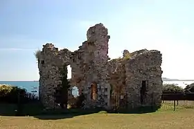 Ruines du château de Sandsfoot, construit au XVIe siècle, situé à l'ouest de Weymouth.