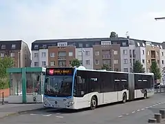 Mercedes Citaro G C2 sur la ligne 402 à Évry-Courcouronnes.