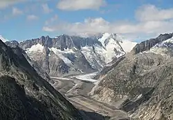 Vue de la vallée de l'Unteraar.