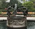 Vue en hiver de la fontaine Untermeyer dite des Trois danseuses à Central Park (New York)