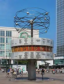 Horloge mondiale de Berlin.