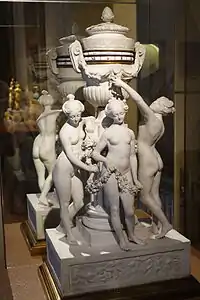 D'après Falconet, Les Trois Grâces, biscuit de Sèvres, Madrid, musée national des arts décoratifs (es).