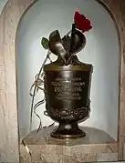 Urne contenant de la terre où a été enterré Cyprian Kamil Norwid en France