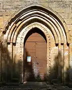 Église Notre-Dame-de-la-Nativité : portail.