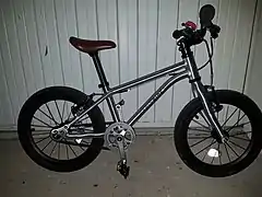 Cadre aluminium pour vélo enfant.