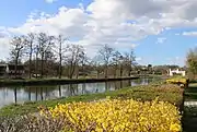 Les berges du canal.