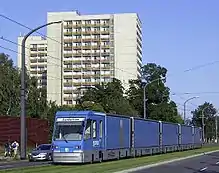 le CarGo Tram de Volkswagen de l'entreprise transports de Dresde dans la rue de Vienne à Dresde.