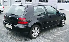 Golf IV 3 portes 1.6 3/4 arrière