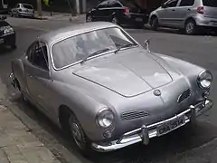 Une VW Karmann Ghia brésilienne à São Paulo.