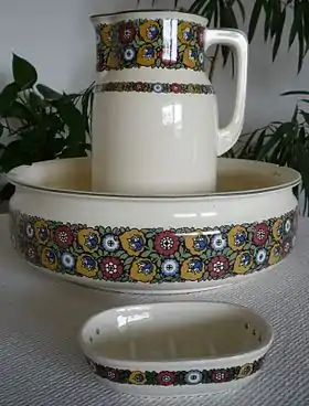 Service de toilette, Villeroy & Boch, Drina, 1910