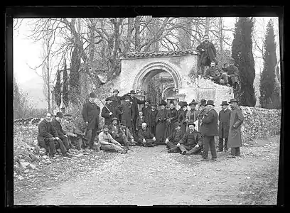 Excursion de la Société de géographie de Toulouse à la Basilique Saint-Just de Valcabrère, fin XIXe siècle