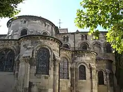 Le chevet de la cathédrale Saint-Apollinaire