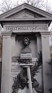 Maximilien Hiolle, Monument à Ernest Hiolle (vers 1886), Valenciennes, cimetière Saint-Roch.