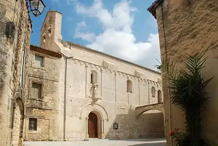 Façade de l'église Sainte-Agathe de Valergues.