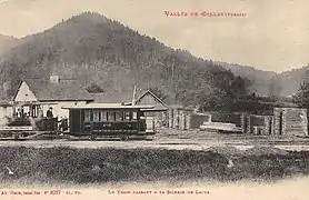 Le train passant à la scierie (photographie Adolphe Weick).