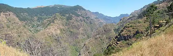 Vallée de Serra de Agua depuis Eira do Mourão.