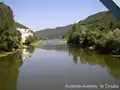 Vue du Doubs et du moulin.