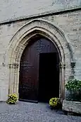 Porte de l'église Saint-Étienne.