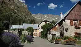 Le hameau de Valsenestre