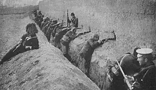 Arméniens défendant des tranchées.