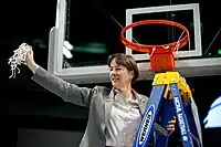 Image illustrative de l’article Tara VanDerveer