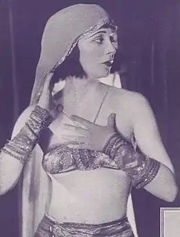 Vanda Hoff dans Shadowland d'avril 1921