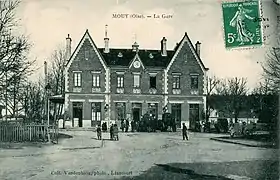 Le bâtiment voyageurs  vers 1900.