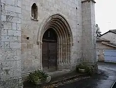 Le porche d'entrée.