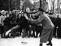 Patinage dans le parc en février 1944.