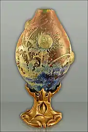 Vase à thème de chardon, musée des Beaux-Arts de Lyon.
