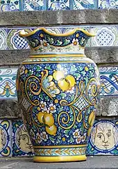 Vase de céramique