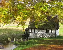 Un moulin à eau près de Gamlegård