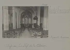 Intérieur de l'église de Vaulx avant 1914.