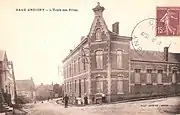 L'école des filles vers 1910.