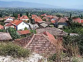 Le village de Velyousa.