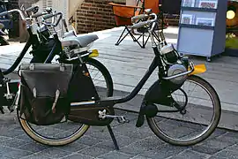 Un SoleX oto 2200, modèle néerlandais, avec carter de chaine.