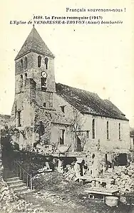 Ruines de l'église en 1917.