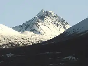 Vue de Store Venjetinden depuis Rauma.