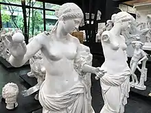 Vénus d'Arles avant et après restaurations de François Girardon