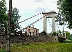 L'ancien pont suspendu sur la Garonne, détruit en 2013.