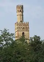 Tour du château dit « de la reine Margot ».