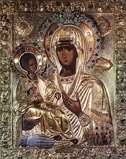 La Mère de Dieu aux trois mains, une icône du palais