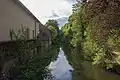 Fossés de la fausse porte de Verneuil-sur-Avre : un leurre défensif devenu « Les promenades ».