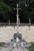 Calvaire du cimetière de Verrey-sous-Drée.