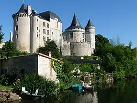 Image illustrative de l’article Château de Verteuil (Charente)