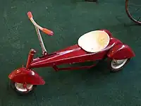 tricycle d'enfant